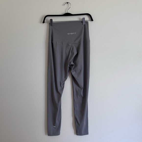 Shefit Boss Leggings in Gray Luxe size 12-14 - Picture 4 of 5